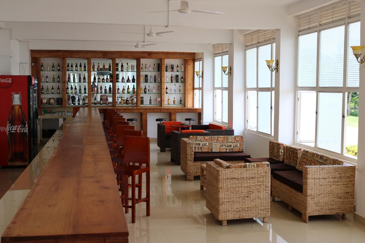 Pulickal Airport Hotel Entebbe Dış mekan fotoğraf