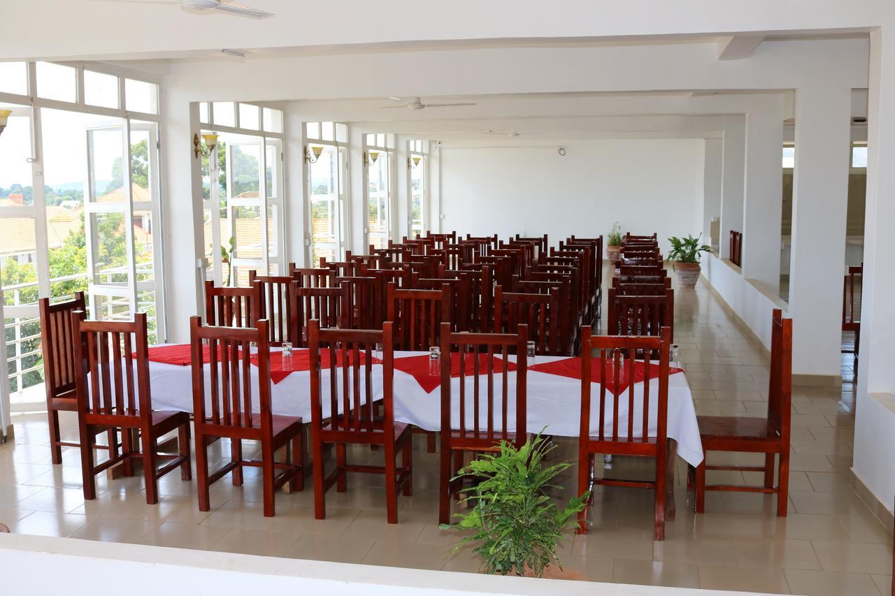Pulickal Airport Hotel Entebbe Dış mekan fotoğraf