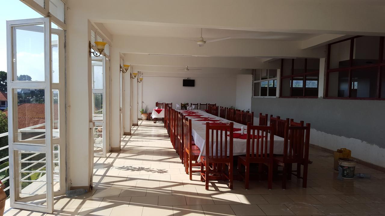 Pulickal Airport Hotel Entebbe Dış mekan fotoğraf