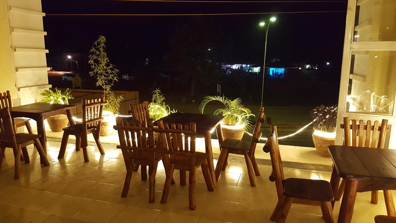 Pulickal Airport Hotel Entebbe Dış mekan fotoğraf